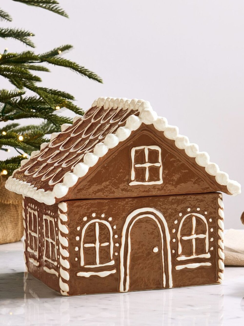 Christmas In July! Pottery Barn Gingerbread House Cookie Jar NEW IN BOX